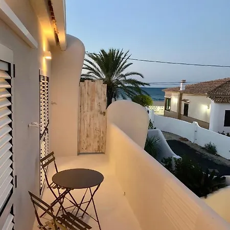 Alohamakani Beachhouse 別荘 デニア